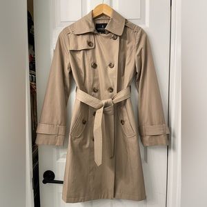 London Fog women’s Trench Coat beige size petite XS